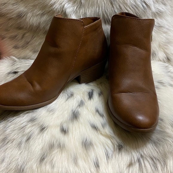 🌼Booties🌼 - Picture 3 of 4